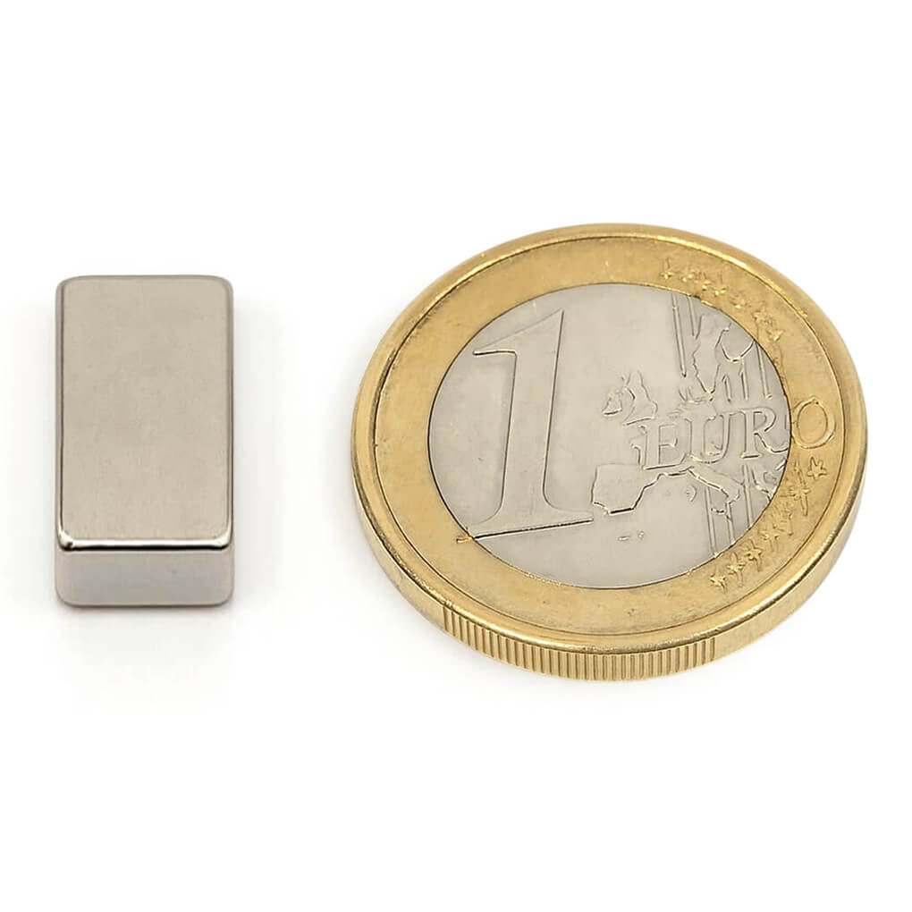 Aimant néodyme bloc 15x8x5mm, puissance 4.1kg 60 Aimant néodyme bloc 15x8x5mm, puissance 4.1kg