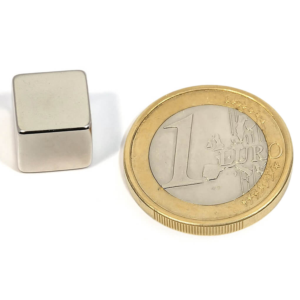 Aimant néodyme bloc 10x10x10mm, puissance 3.8kg 58 Aimant néodyme bloc 10x10x10mm, puissance 3.8kg