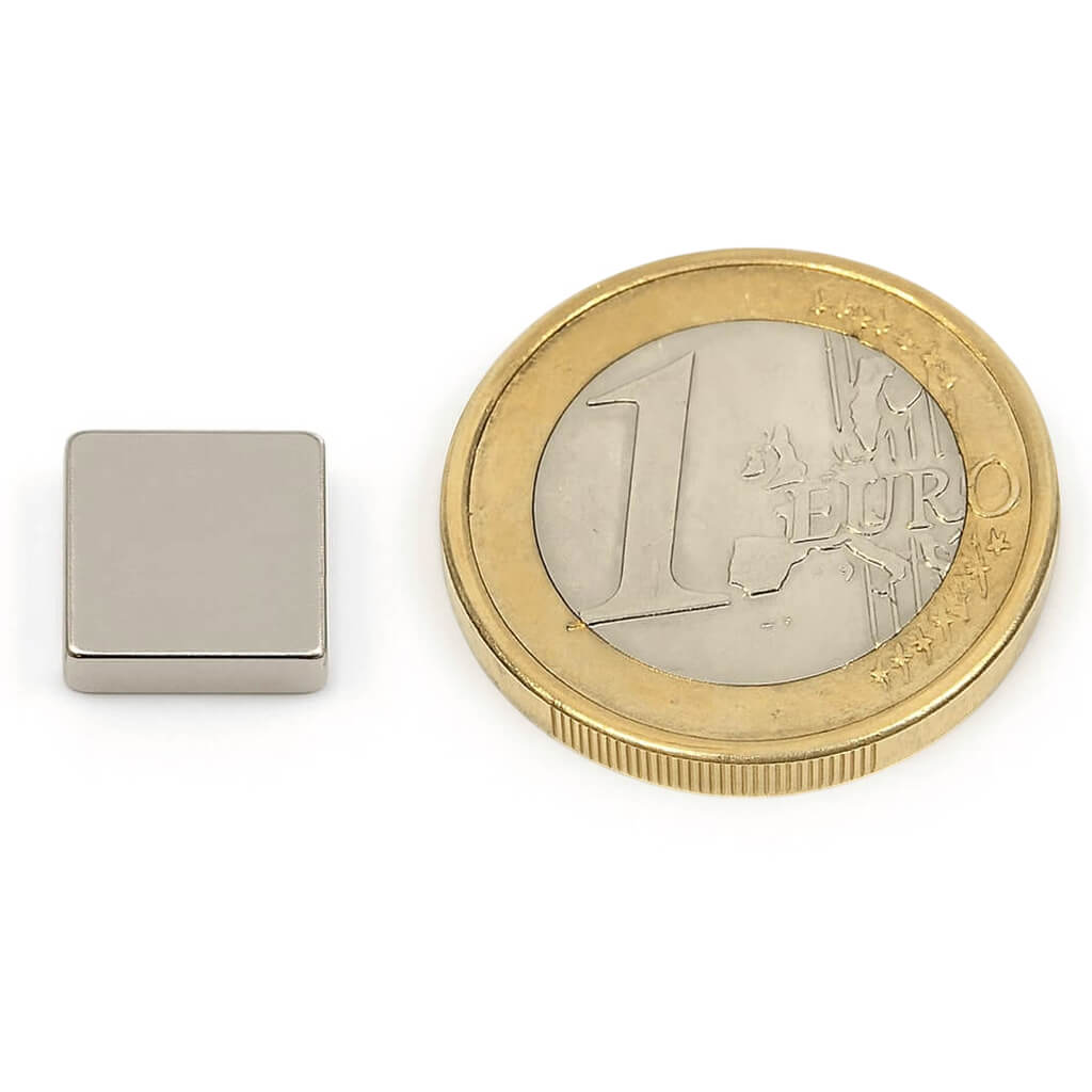 Aimant néodyme bloc10x10x3mm, puissance 1.7kg 56 Aimant néodyme bloc10x10x3mm, puissance 1.7kg