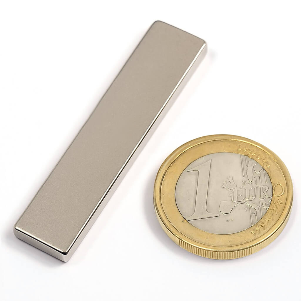 Aimant néodyme bloc 40x10x3mm, puissance 4.5kg 78 Aimant néodyme bloc 40x10x3mm, puissance 4.5kg