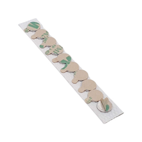 Aimant autocollant 30x10x1mm, puissance 1kg