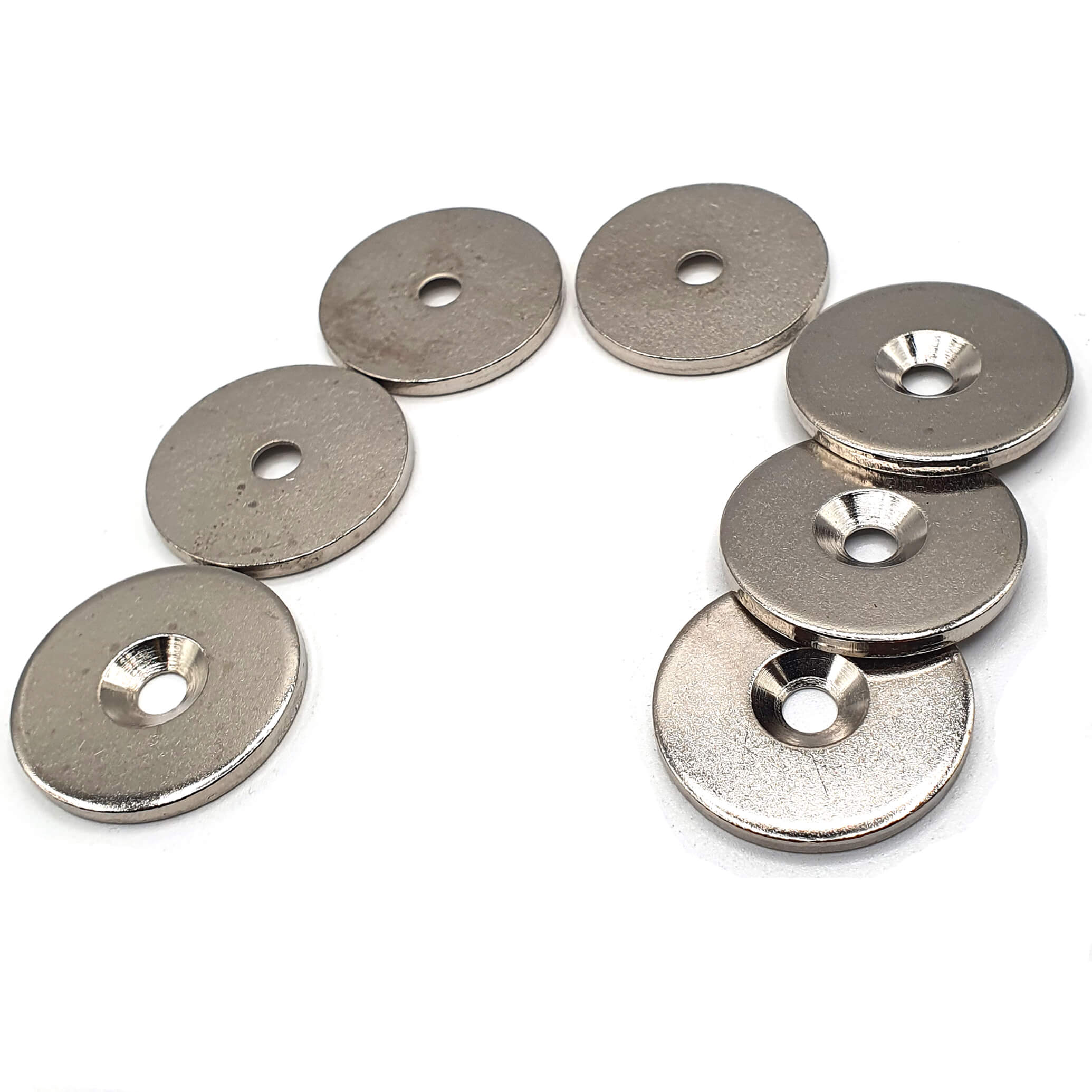 Disque en métal avec trou biseauté Ø32mm 48 Disque en métal avec trou biseauté Ø32mm – Image 3